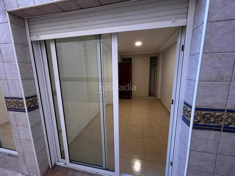 Foto fb29ae47-62f3-4555-a9dd-ec2fe8b79f1a. Alquiler piso alquiler magnifico piso de 4 habitaciones 2 baãos, patio gigante y balcãn. en Albatera