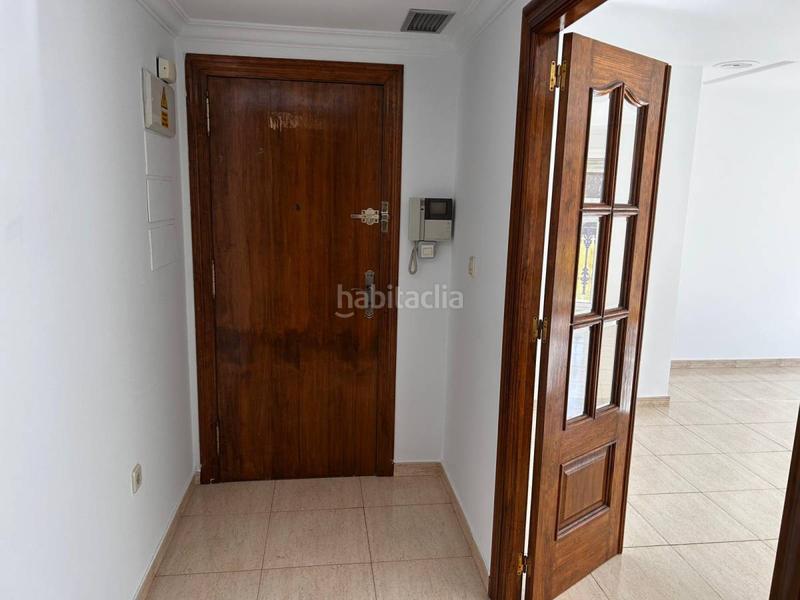 Foto fdd65da1-162c-4916-a7ee-d005cda1dff4. Alquiler piso alquiler magnifico piso de 4 habitaciones 2 baãos, patio gigante y balcãn. en Albatera