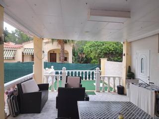 Casa adossada  Carrer de parã­s. Bungalow 2 habitaciones 2 baãos