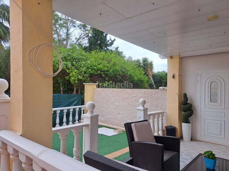 Foto b13eb30f-e325-4b9a-b096-296f707467e7. Semi detached house in Pueblo Español-Coveta Fumá Campello (el)