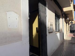 Local Comercial  C. antonio sequeros. Local comercial