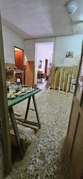 Foto 79a0bef3-ad7b-46af-94a7-6a95e2f21914. Planta baixa a Catral