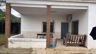 Xalet  Partida bayon. Casa de campo