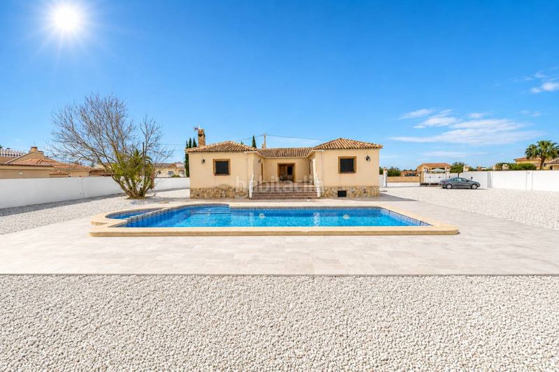 Foto d613c36a-bffc-4795-86a1-8234541e1103. Xalet amb calefacció piscina a Catral