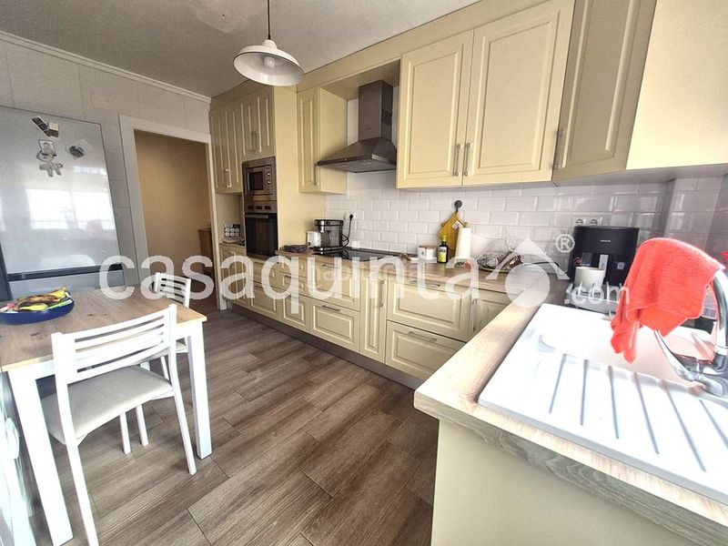 Foto 41636b9f-d2d8-4ba6-8053-fc54d61021ce. Pis amb calefacció a Catral