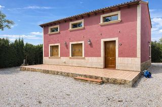 Affitto Chalet  Lugar escorredor. Chalet independiente en alquiler en dolores 2 hab, 2 baños, parc