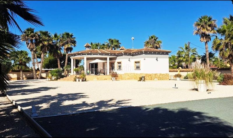 Foto eedac8b4-f674-483c-aea7-338b525b6c34. Xalet amb calefacció a Catral