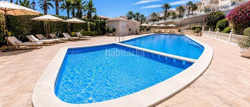 Foto 7ba1df27-fe54-4a59-a13e-a785e5e4f70d. Casa amb aparcament piscina a Altabix Elche / Elx