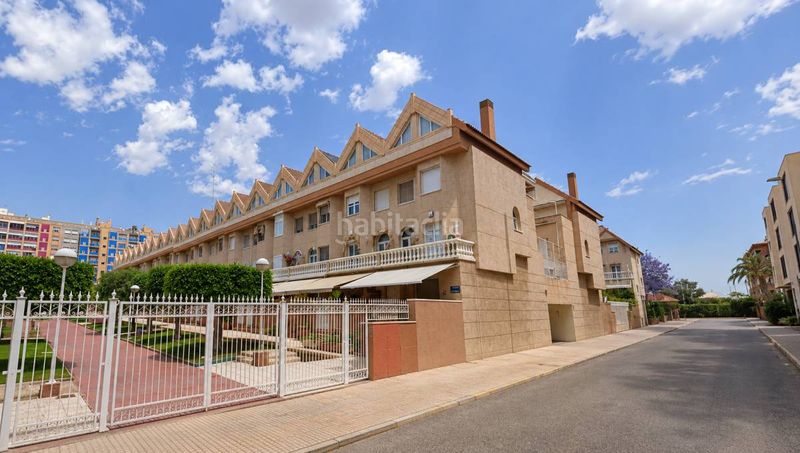 Foto bfbeee62-1447-41cc-94be-0252694f9ede. Casa amb aparcament piscina a Altabix Elche / Elx