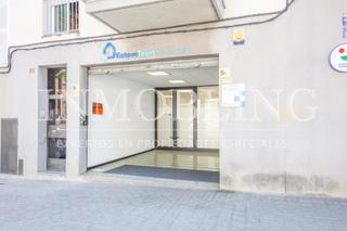 Lloguer Local Comercial a Centre. Local diáfano en alquiler  listo para tu negocio!
