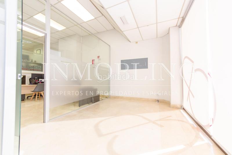Foto a9be82a4-0901-4e3d-a228-e5e257ce8c3f. Local comercial  situado en primera linea en Mataró