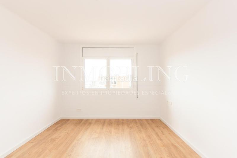 Foto e48f783b-3b1c-48a2-a2b2-f267c6530684. Piso  de 3 habitaciones recién reformado con parking en Mataró