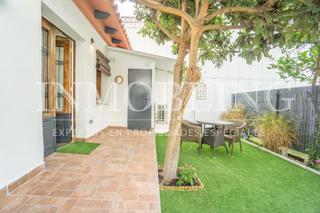 Location Duplex à Canet de Mar. Casita tipo loft a estrenar con jardín privado