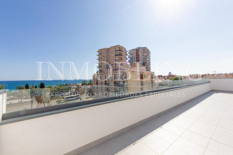 Foto d7e539c5-7e89-4b1c-b1c3-99511ef81684. Lloguer àtic amb calefacció aparcament piscina a Mataró