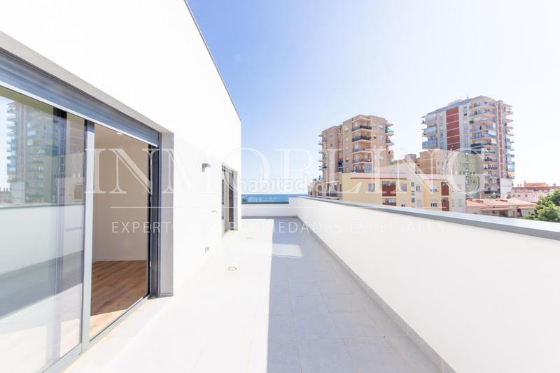 Foto 07f9c9c1-dd94-4ea4-b86c-60689226bad5. Rent penthouse with heating parking pool in Havana Mataró