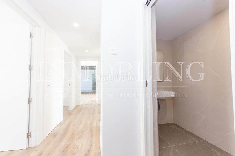 Foto b218f74e-fc30-4a1e-970d-8b70b7920de3. Rent penthouse with heating parking pool in Havana Mataró