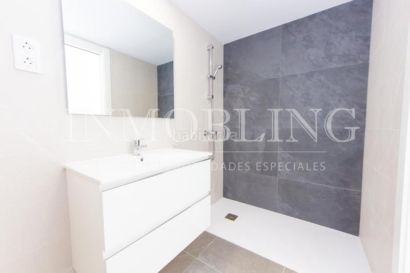 Foto d3f1f045-b8bf-4bcb-8e07-7f6cd475e207. Rent penthouse with heating parking pool in Havana Mataró