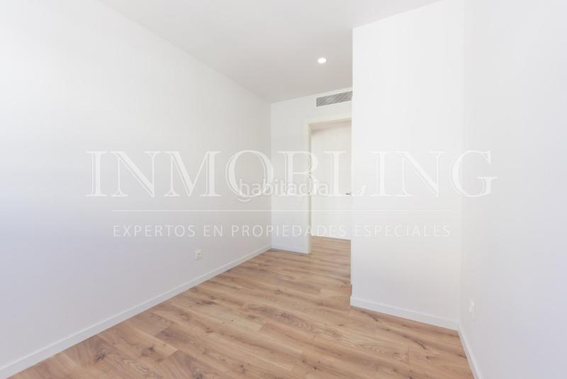 Foto df8afe31-f444-47b1-bf29-67becc3b05eb. Rent penthouse with heating parking pool in Havana Mataró