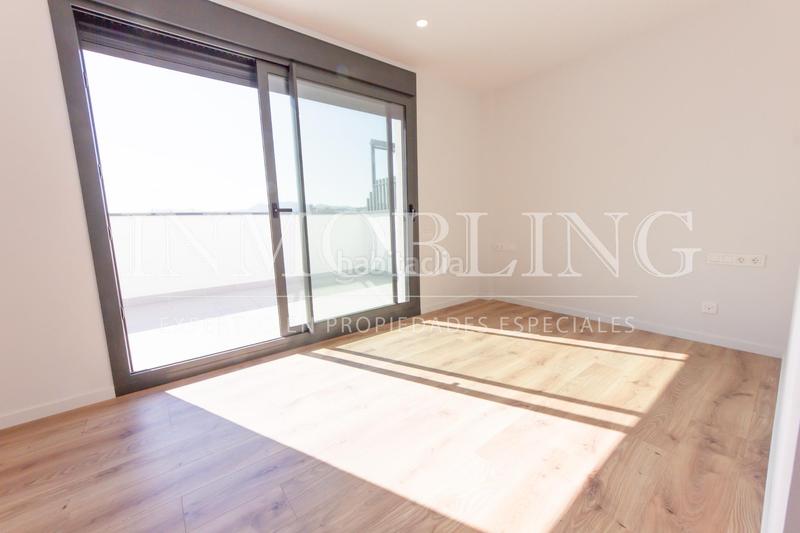 Foto fffef1d9-514c-416c-8ca2-3e1ff9377a93. Rent penthouse with heating parking pool in Havana Mataró