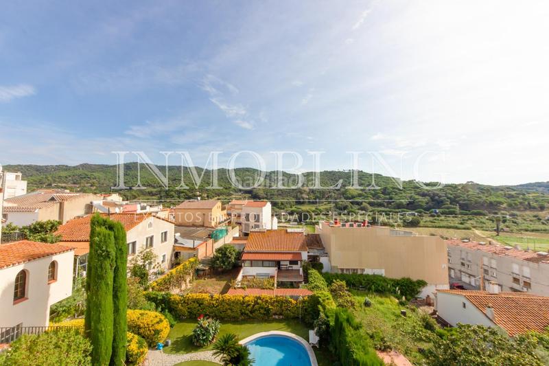 Foto 73599e43-dd55-4ca4-978e-50c68702f6e5. Haus mit heizung parking in Nucli Urbà Argentona