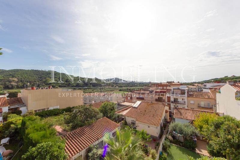 Foto 7fce825e-b399-4618-8ac2-6a8173d65884. Haus mit heizung parking in Nucli Urbà Argentona