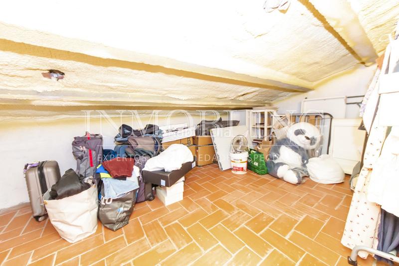 Foto 9a20d43a-41d1-4fd0-a03a-84548ead6e77. Haus mit heizung parking in Nucli Urbà Argentona