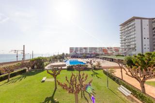 Location Appartement à Cabrera de Mar. Vistas  al mar, acceso directo playa, terraza, parking