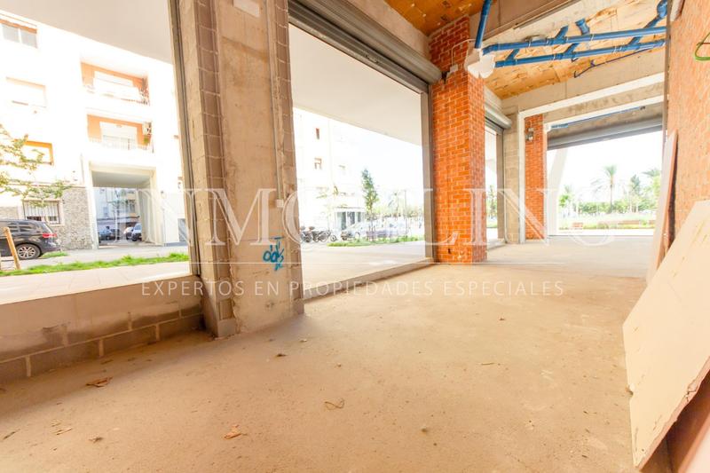 Foto a008441b-82d5-4424-87a7-0c330cbe9a57. Alquiler local comercial local de obra nueva en alquiler en Mataró