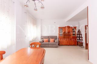 Planta baja en Nucli Urbà. Planta baja en el centro de argentona