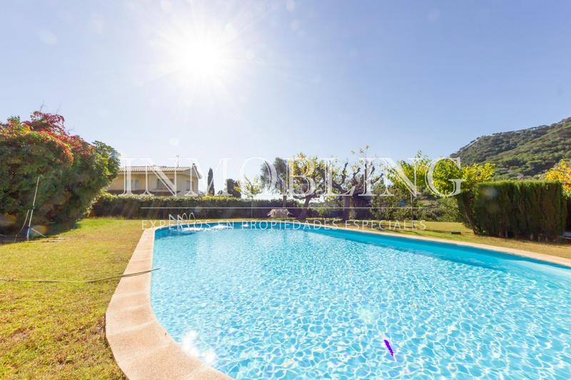 Foto bae5cb17-6e40-4623-a52d-66bcd5d59af2. Pis amb calefacció aparcament piscina a Cabrera de Mar