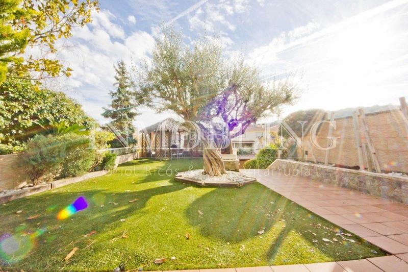 Foto 5013a497-ecb4-4baa-9cca-2df40efa7fda. Casa espectacular casa con vistas a mar! en Nucli Urbà Argentona