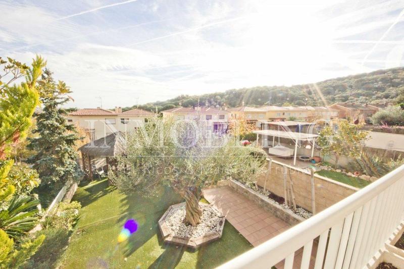 Foto b5600ae6-1209-4bb5-baaf-16e8df069ee9. Casa espectacular casa con vistas a mar! en Nucli Urbà Argentona