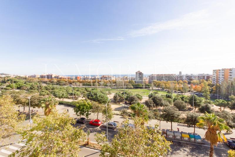 Foto 1b4f2692-0f0d-4e94-9a77-6e02f6dd9852. Pis amb calefacció aparcament piscina a Via Europa - Parc Central Mataró