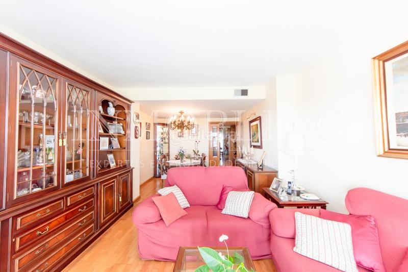 Foto a4d3e967-817e-4ccb-a97c-e949624d36e7. Pis amb calefacció aparcament piscina a Via Europa - Parc Central Mataró