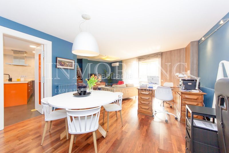 Foto eb7762a1-81d2-4128-b8cd-86f0327e2c3f. Pis amb calefacció a Centre Mataró