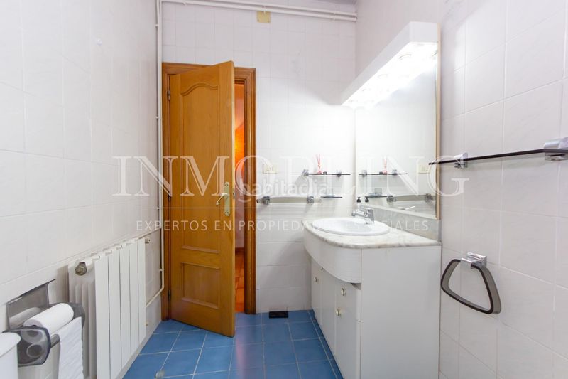 Foto 06833c90-8f81-4513-91e7-1f88514f393a. Pis a Centre Mataró