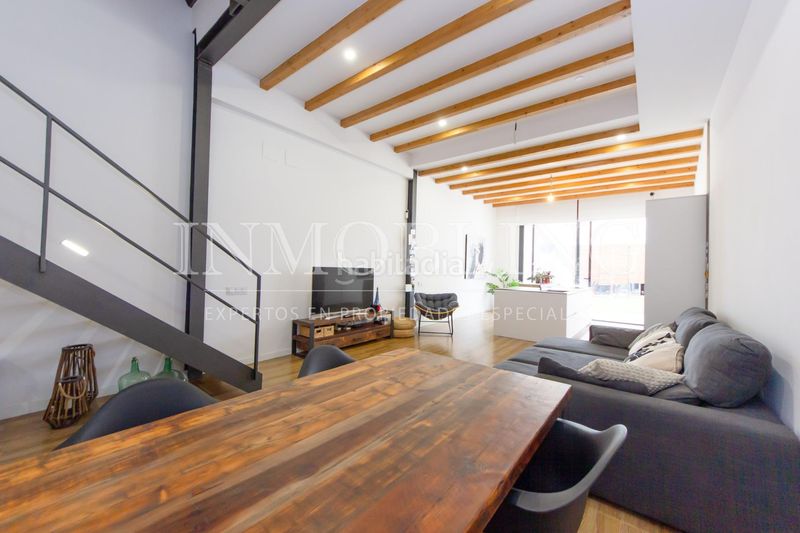 Foto 2bbb41b6-6b00-40ba-bb61-d69053271f7f. Casa amb aparcament a Centre Mataró