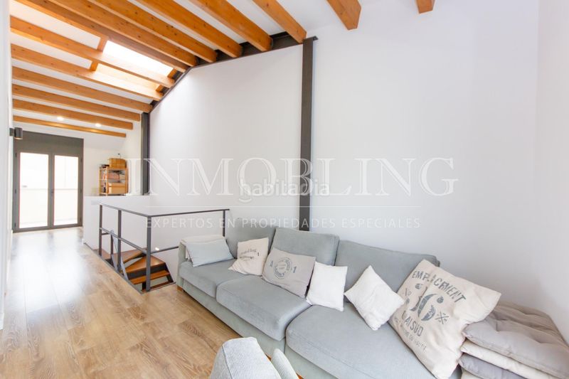 Foto 4ba7bcf8-ecba-4df6-aa27-29e8e15260a3. Casa amb aparcament a Centre Mataró