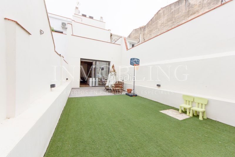 Foto 76ab4db6-a15c-43a9-8585-81e02e0691f7. Casa amb aparcament a Centre Mataró