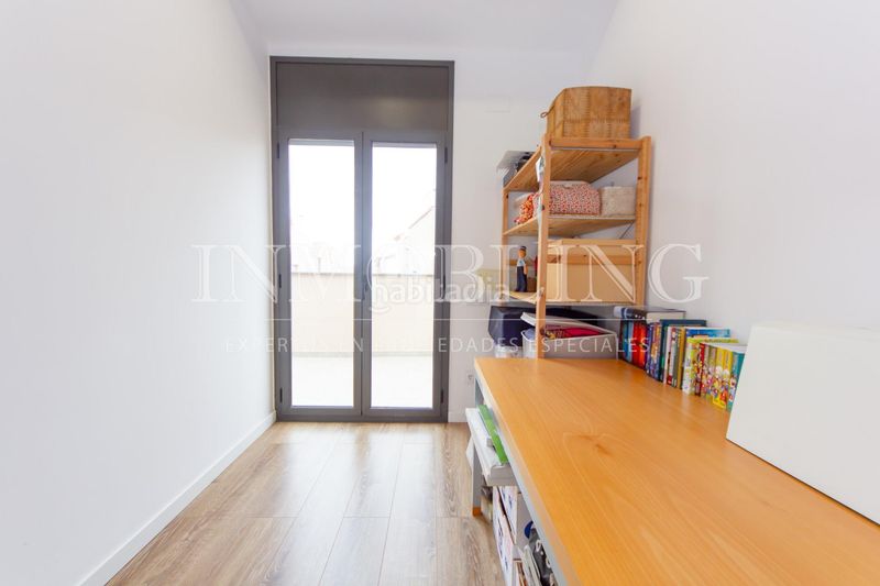 Foto 902c87a2-fbb7-46d5-bd33-15721cd217ef. Casa amb aparcament a Centre Mataró