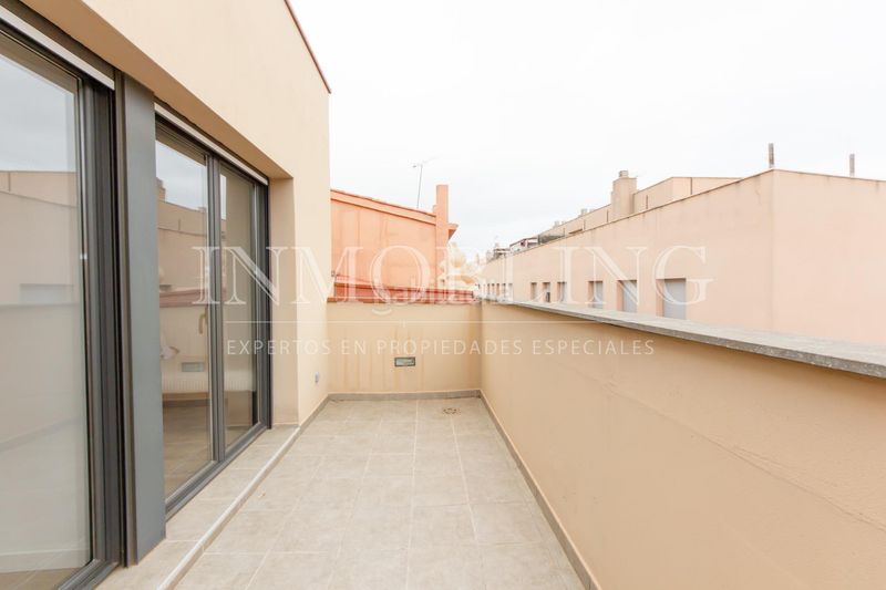 Foto 909c0e64-ae0b-44bb-b99a-c33dfb43d2d2. Casa amb aparcament a Centre Mataró