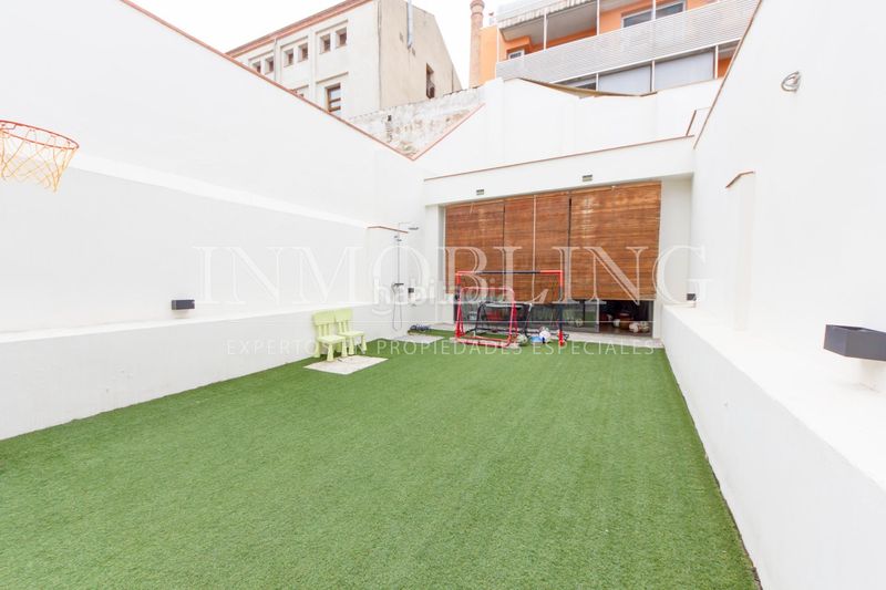 Foto 9b27b28c-e4e0-4d71-9893-cc22fd81f135. Casa amb aparcament a Centre Mataró