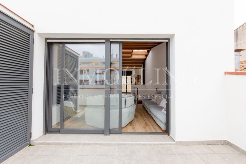 Foto 9d97f990-1903-4998-a46d-770aa3be5a0c. Casa amb aparcament a Centre Mataró