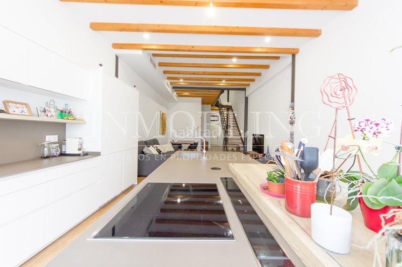 Foto d505dd98-b10c-4ff0-883e-1ac4d23edee2. Casa amb aparcament a Centre Mataró