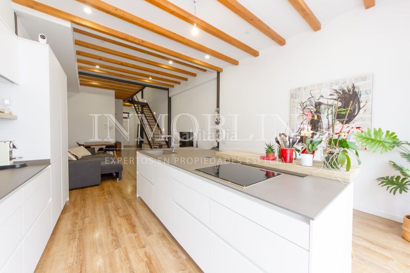 Foto febeb582-c4cd-46b6-8994-4ce8dbbe8812. Casa amb aparcament a Centre Mataró