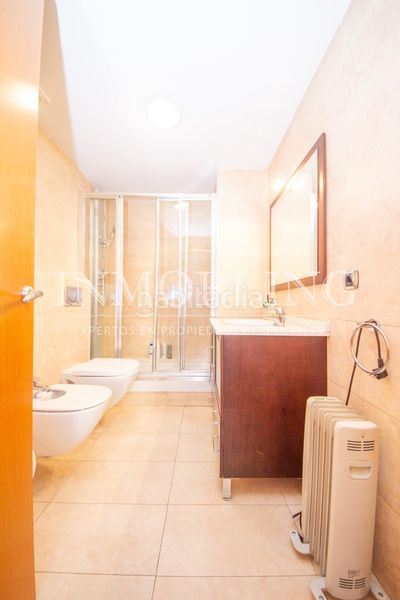 Foto 5e4b098a-f22a-40a2-a8de-4b1e924e75d4. Pis amb aparcament a Havana Mataró