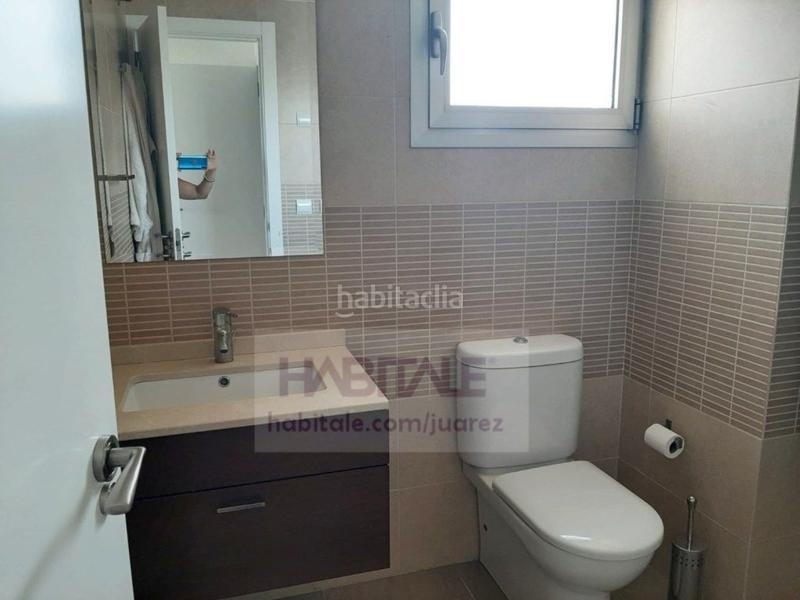 Foto 44028445-e8dd-45b8-b4cd-8b034b581e60. Alquiler piso  en alquiler en cabo huertas, 3 dormitorios. en Alicante