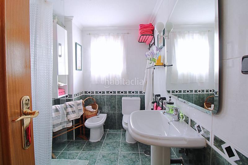 Foto 721544af-2c00-47c2-a695-46790d677f49. Chalet  en venta en cabo huertas, 5 dormitorios. en Alicante