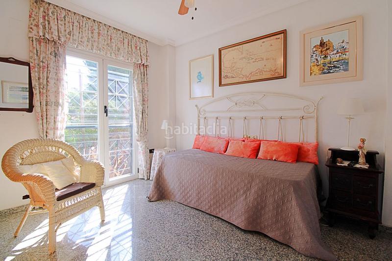 Foto 81e602df-a0f0-4702-b7bb-168fd4a599c3. Chalet  en venta en cabo huertas, 5 dormitorios. en Alicante