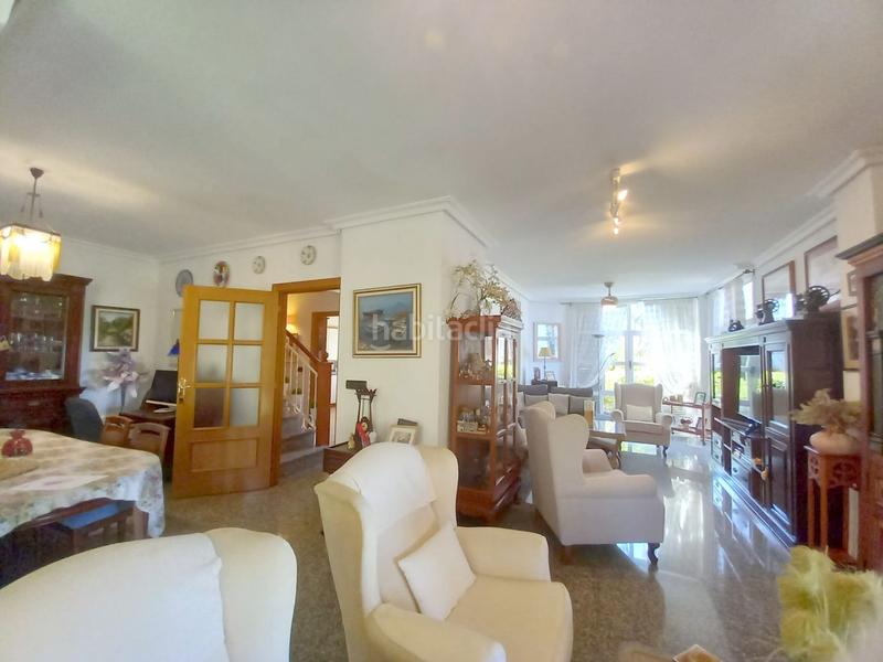 Foto 8f9577f7-0702-4057-a6e0-3f9512b9c674. Chalet  en venta en cabo huertas, 5 dormitorios. en Alicante